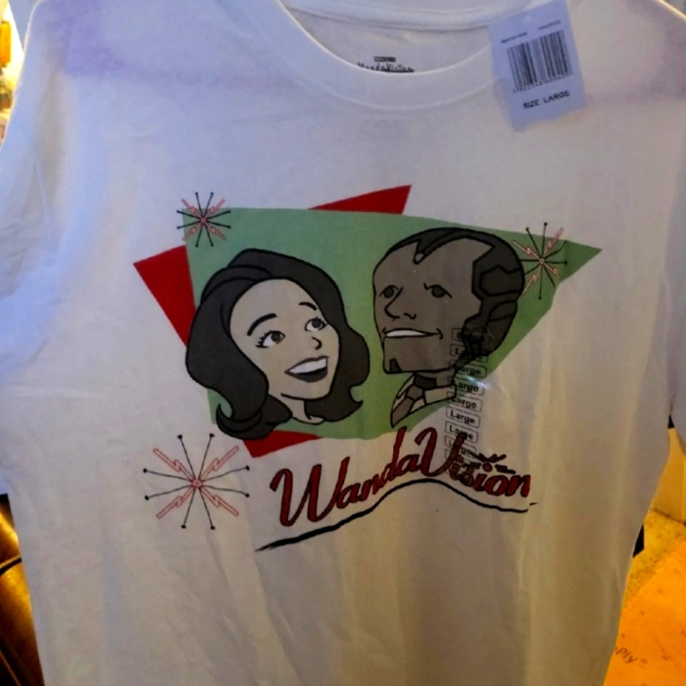 Marvel WandaVision 50s Style Wanda & Vision Cartoon T-Shirt. NEW! NWT! Size L.